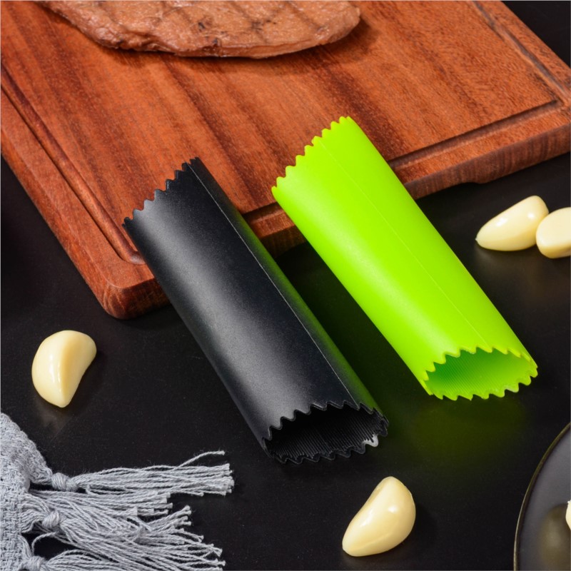 Tubo Sbuccia Aglio in Silicone - Kitchen Gadgets That Are Useful recensione e prezzo