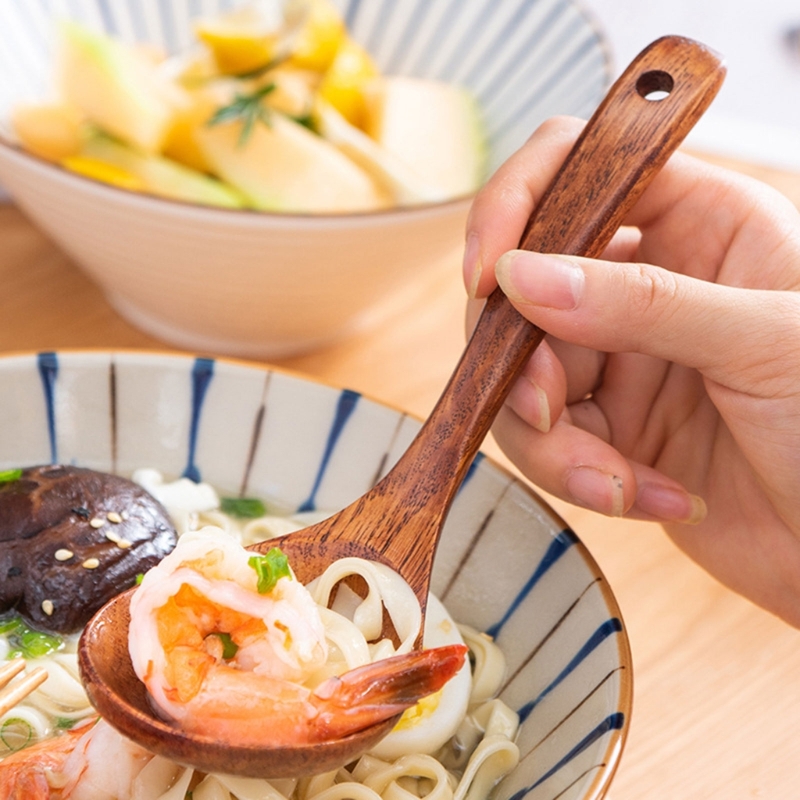 Cucchiaio in Legno con Manico  - Kitchen Gadgets List recensione e prezzo